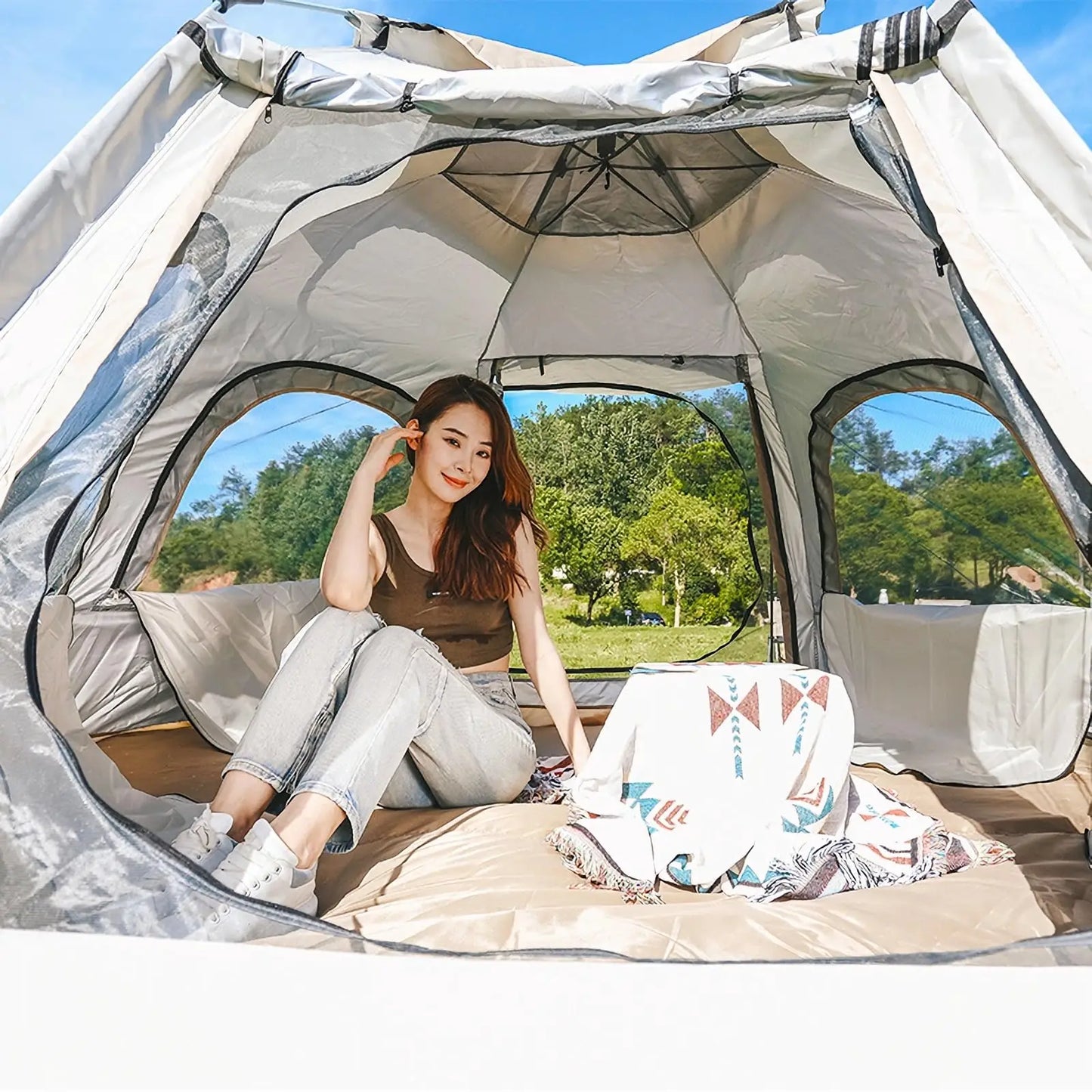 Portable Double-Layer Automatic Glamping Tent – OEM product image 4